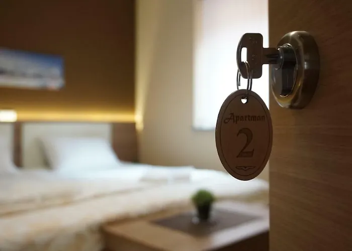 招待所 And Soca 3*